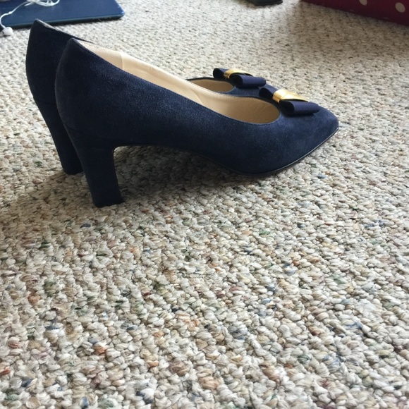 Bally Switzerland Navy Blue Suede Pumps - Picture 3 of 4